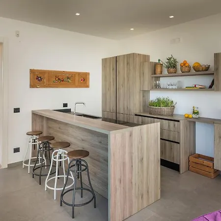 3 Bedroom Awesome In Holiday home Ragusa