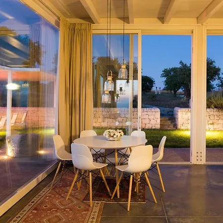 3 Bedroom Awesome In Holiday home *